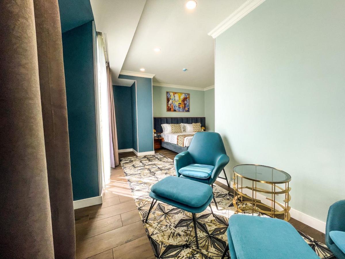 קוטאיסי Grand Opera Hotel מראה חיצוני תמונה