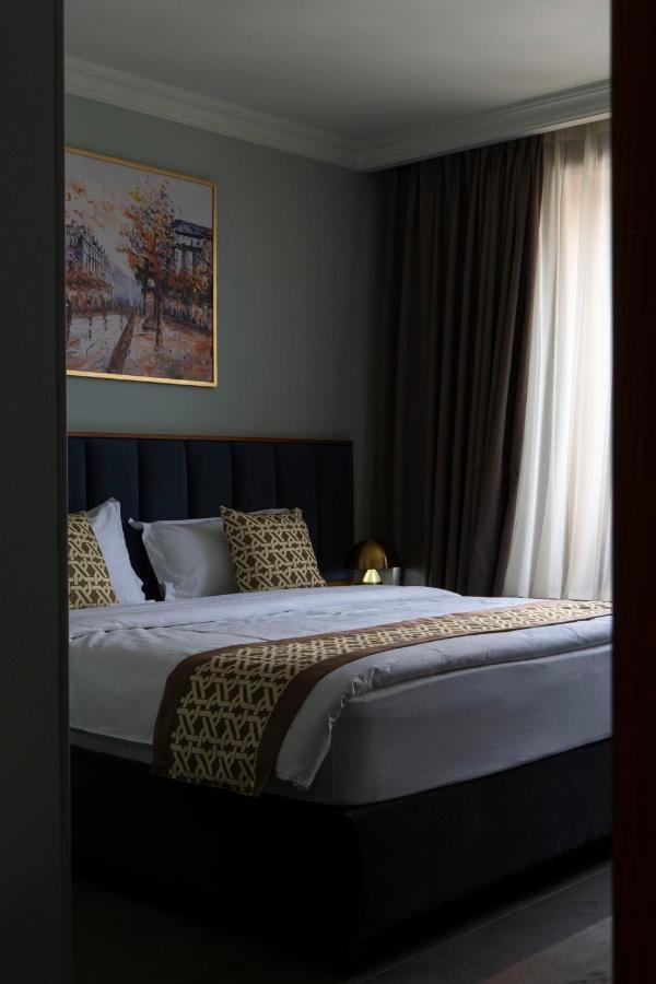 קוטאיסי Grand Opera Hotel מראה חיצוני תמונה