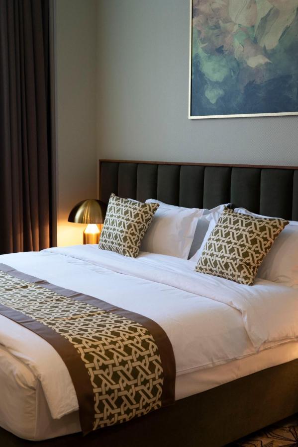 קוטאיסי Grand Opera Hotel מראה חיצוני תמונה